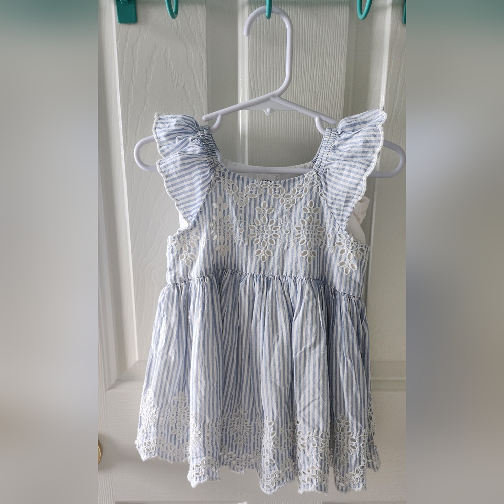 Baby Gap blue white seersucker dress 6-12 months